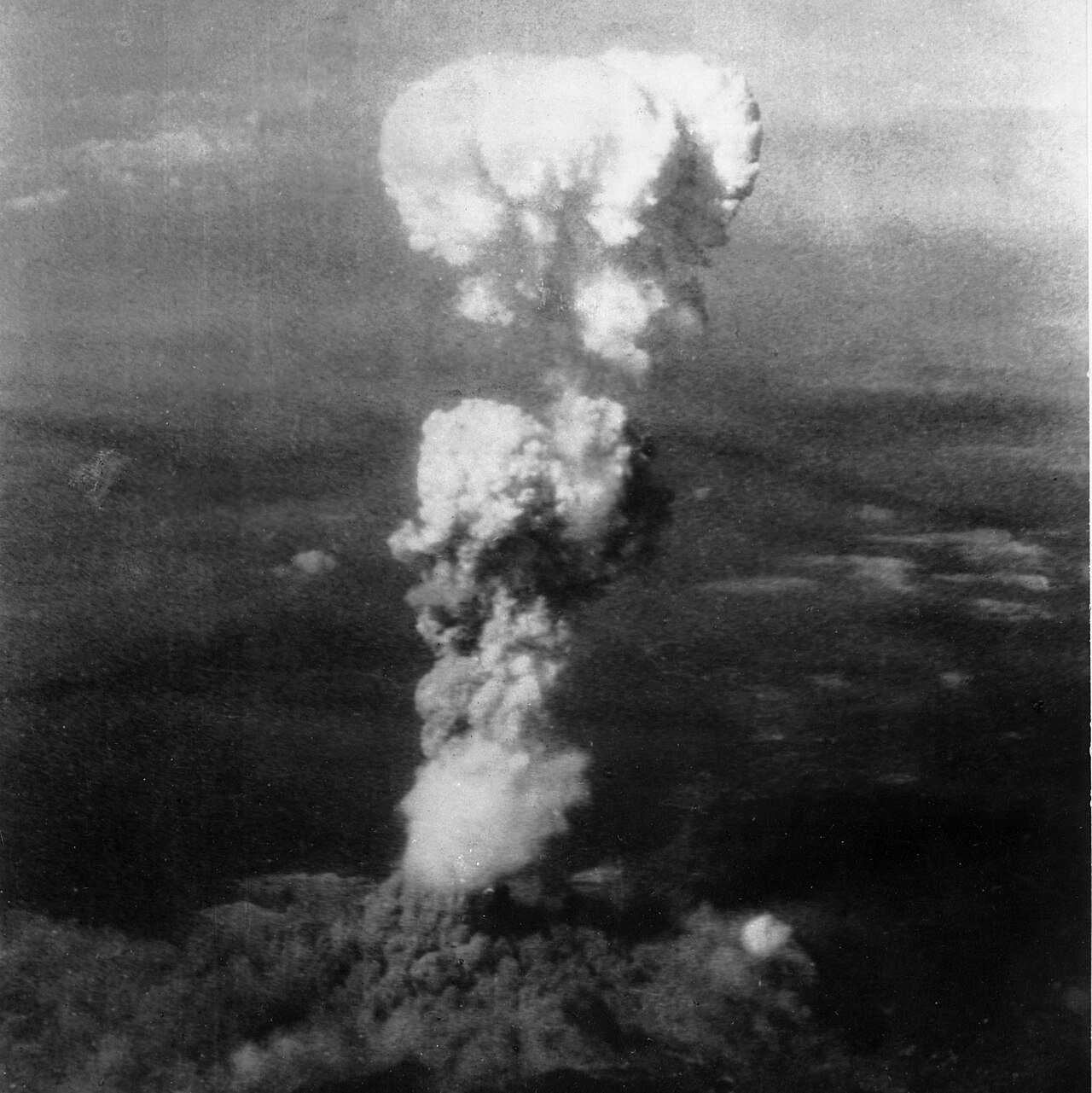 ¿Por qué Truman lanzó la bomba atómica sobre Hiroshima y Nagasaki?