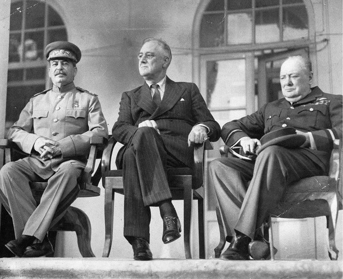 Roosevelt, Churchill y Stalin: la difícil relación de los Tres Grandes